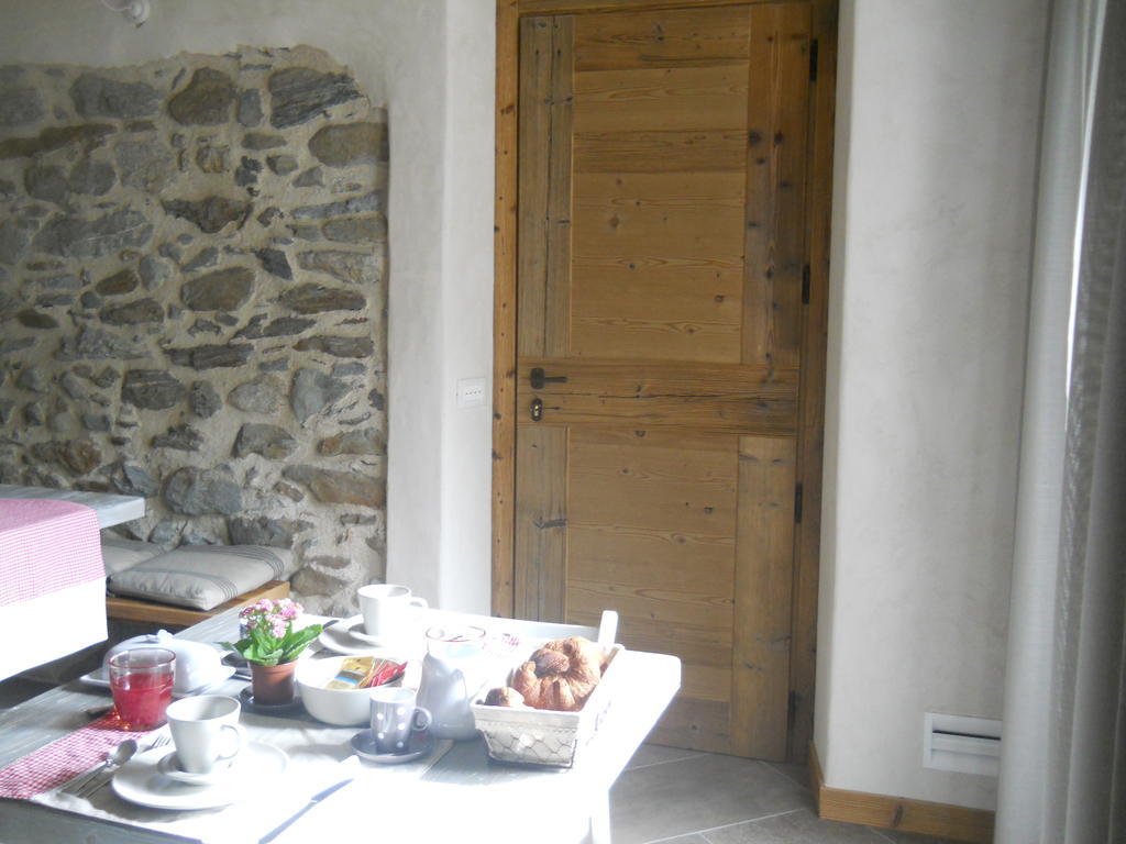 Villa di Tirano La Vita In Campagna מראה חיצוני תמונה